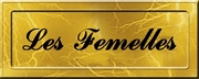 FEMELLE PETIT
